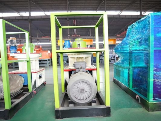 Пресса лепешки домашней опилк мелкого крестьянского хозяйства деревянная для делать траву Ricehusk биомассы