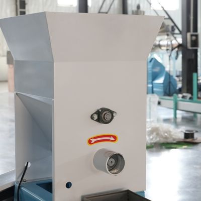 Тип штрангпресс 150kg/H 120kg/h Alimentation сухой лепешки питания рыб