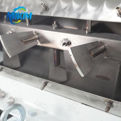 Небольшая машина для производства кормов для птиц